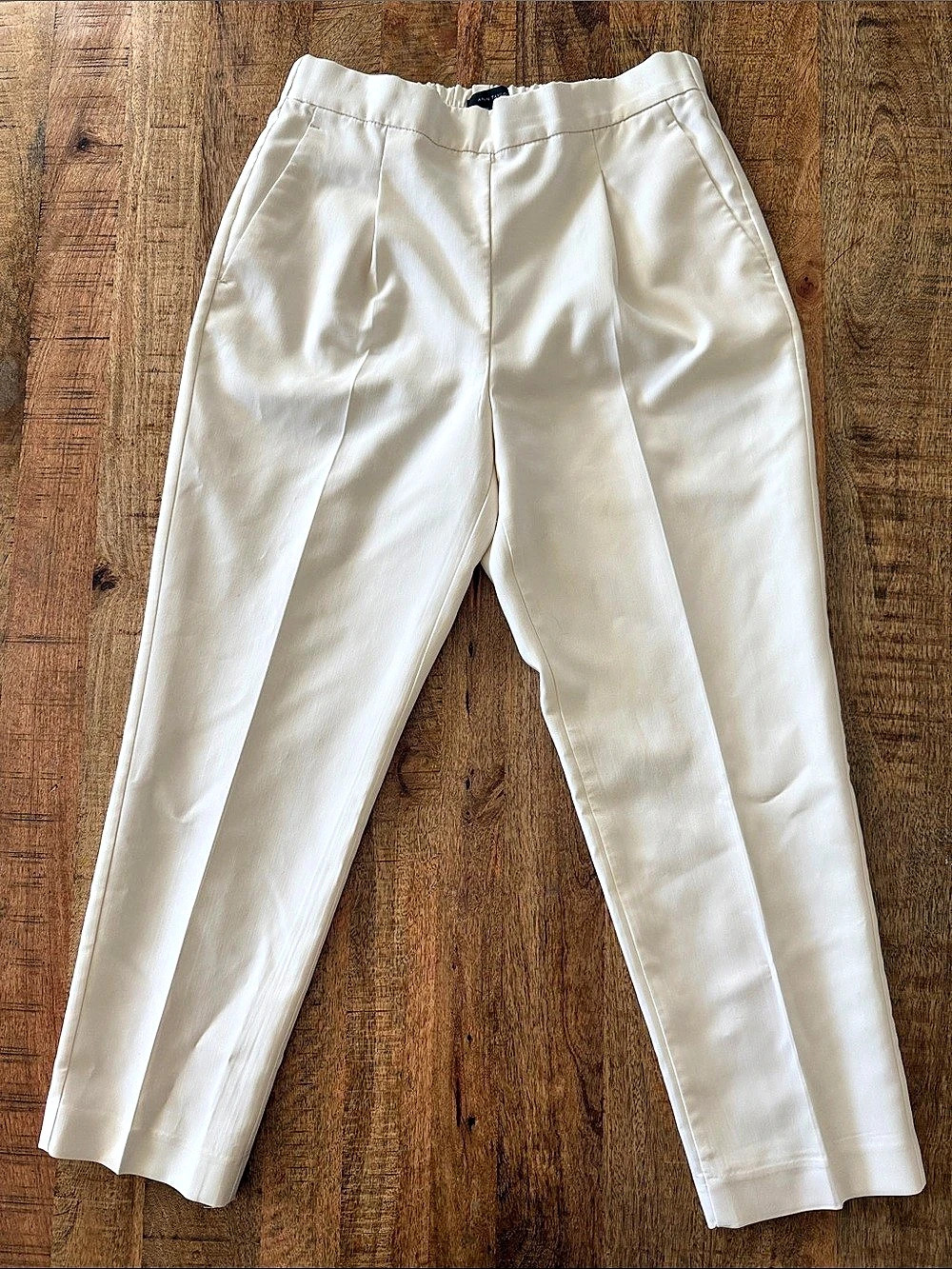 Ann Taylor Ankle Pants in White